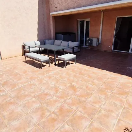Quiet Calm Sea View Flat With Pool * روكبرون-سور-أرجينس