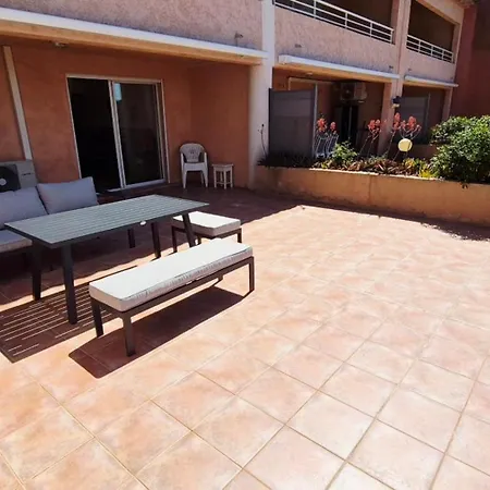 Quiet Calm Sea View Flat With Pool Διαμέρισμα