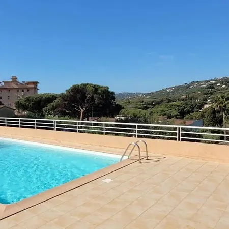 Διαμέρισμα Quiet Calm Sea View Flat With Pool Roquebrune-sur Argens